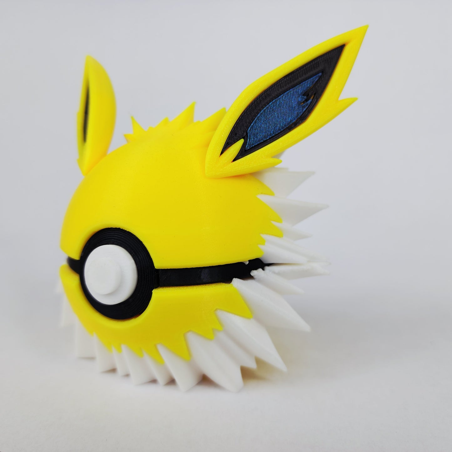 ⚡ Capsule Creatures #0135 – Fan-Inspired Display Figure | 3D Printed Collectible