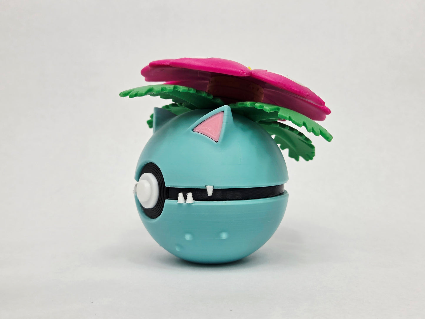 🌿Capsule Creatures #0003 – Fan-Inspired Display Figure | 3D Printed Collectible